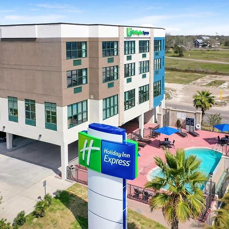 Holiday Inn Express - Gulfport Beach By Ihg Exterior photo