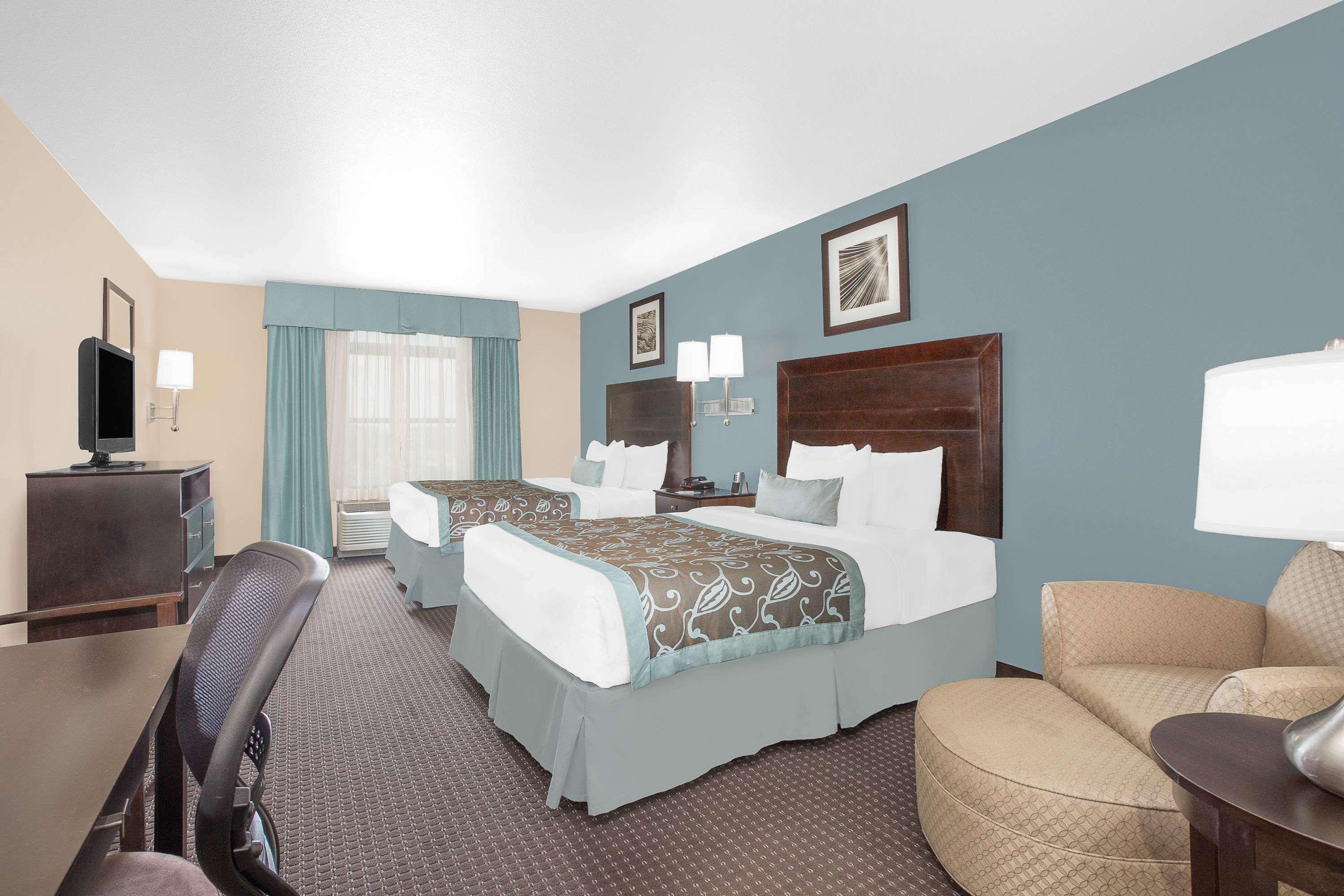 Holiday Inn Express - Gulfport Beach By Ihg Exterior photo
